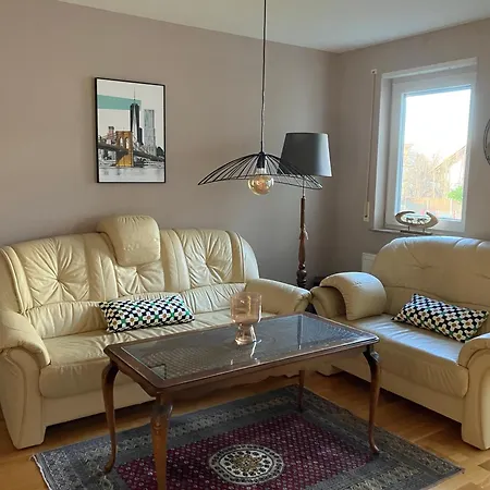 Апартаменты Stilvolle 3,5-zimmer-wohnung In